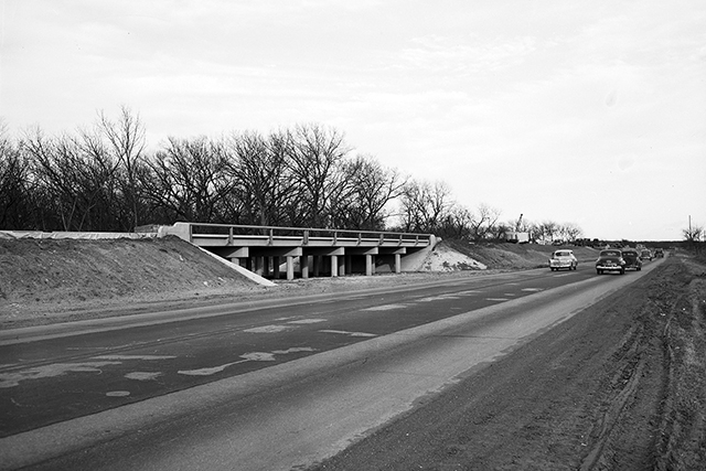 A History of the Original Dallas-Fort Worth Highway through Arlington, Texas